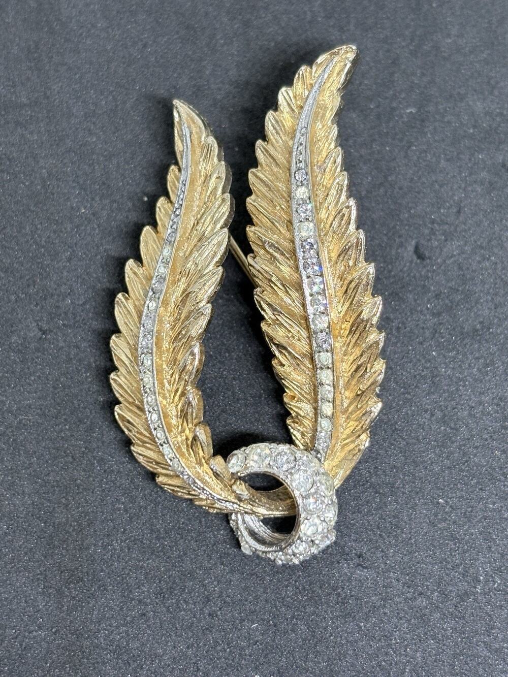 Vintage Gold Tone Hattie Carnegie Rhinestone Two Leaf Swirl Brooch Pin